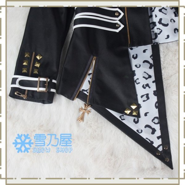 デッドマンズ 衣装