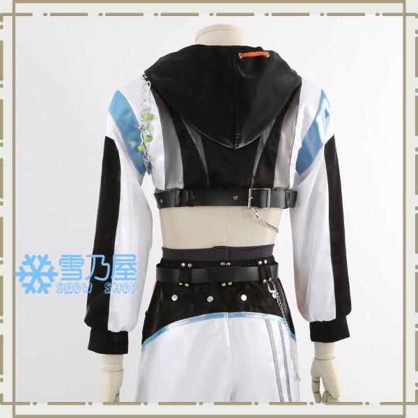 LOCK YOUR GAZE衣装