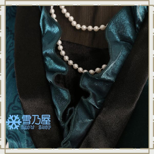 ジョルジーナ・リーチ衣装