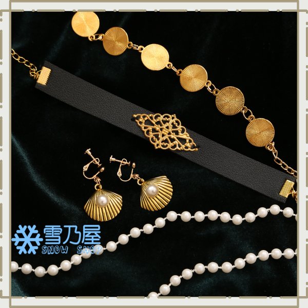 ジョルジーナ・リーチ衣装