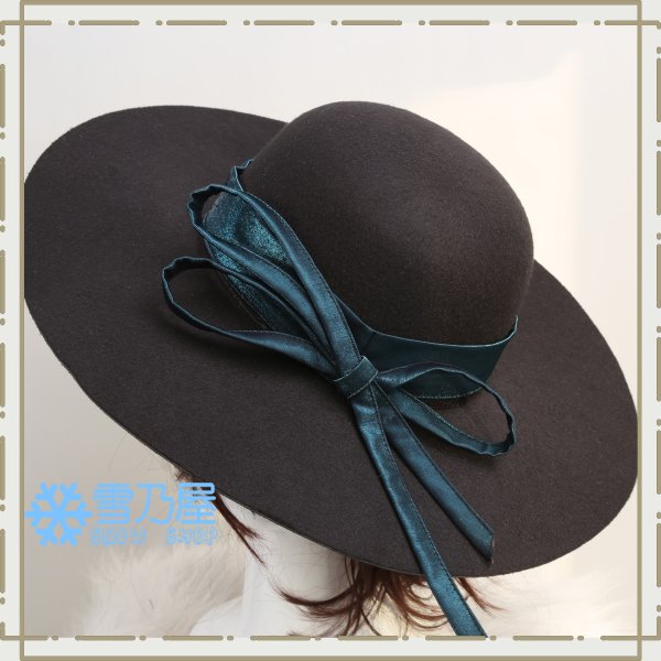 ジョルジーナ・リーチ衣装