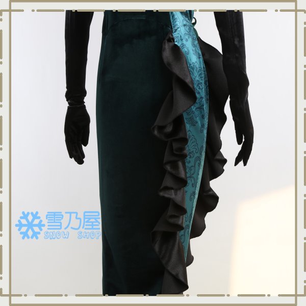 ジョルジーナ・リーチ衣装